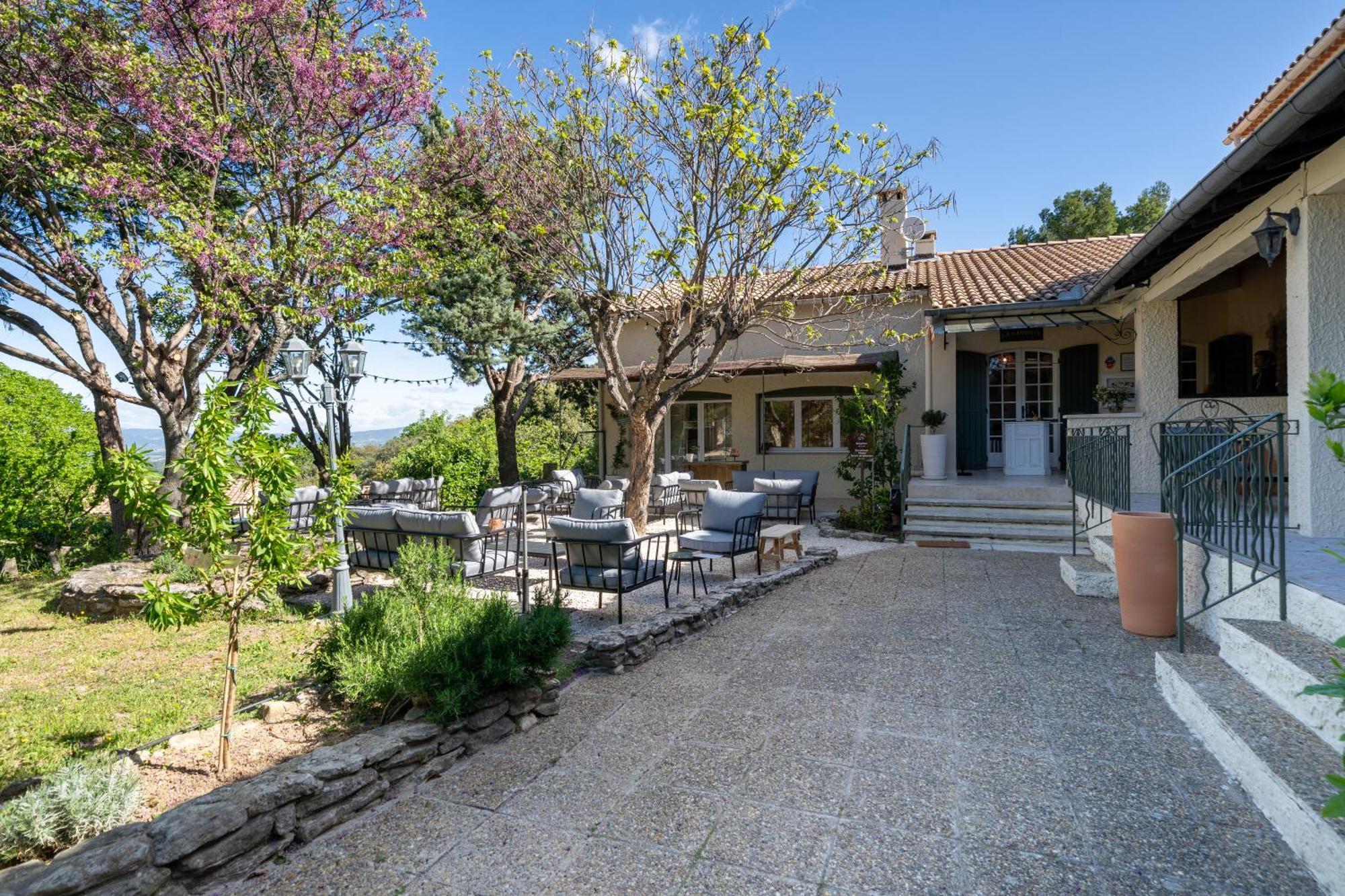 Hôtel La Garrigue Venasque Exterior foto